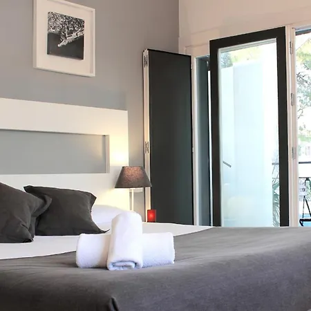 Homestay Hotel Sitges Rooms