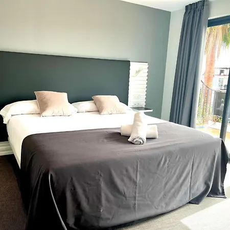 Hotel Sitges Rooms Homestay *