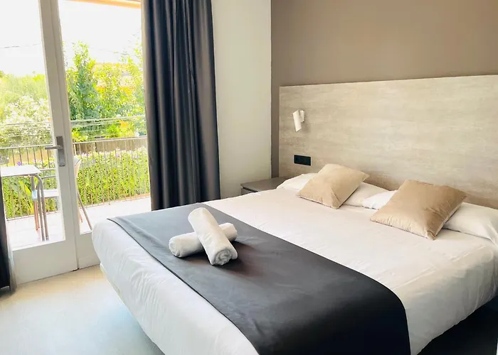 Hotel Sitges Rooms בית אירוח סיטגס
