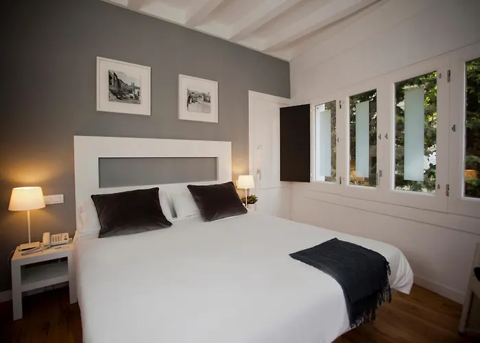 Hotel Sitges Rooms סיטגס