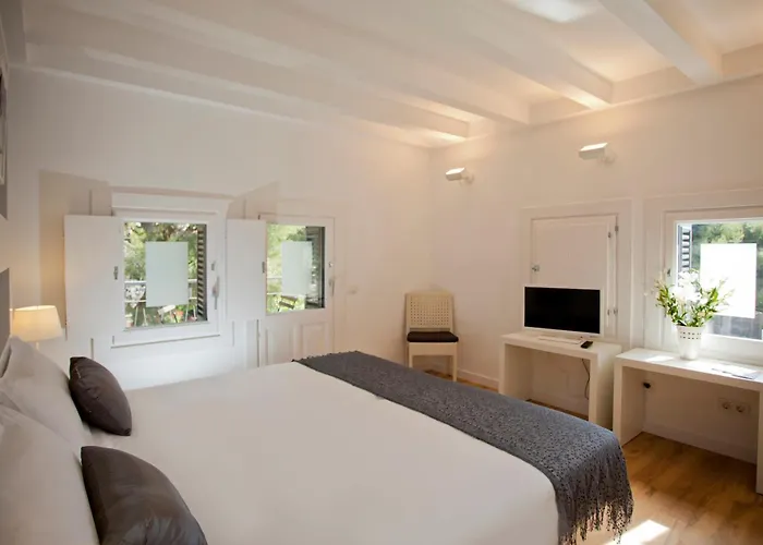 Hotel Sitges Rooms בית אירוח סיטגס
