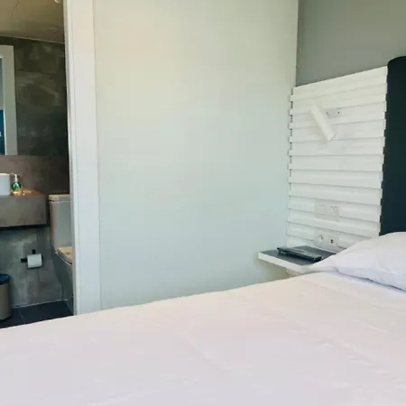 Privatunterkunft Sitges Chill Bar&Rooms Sitges